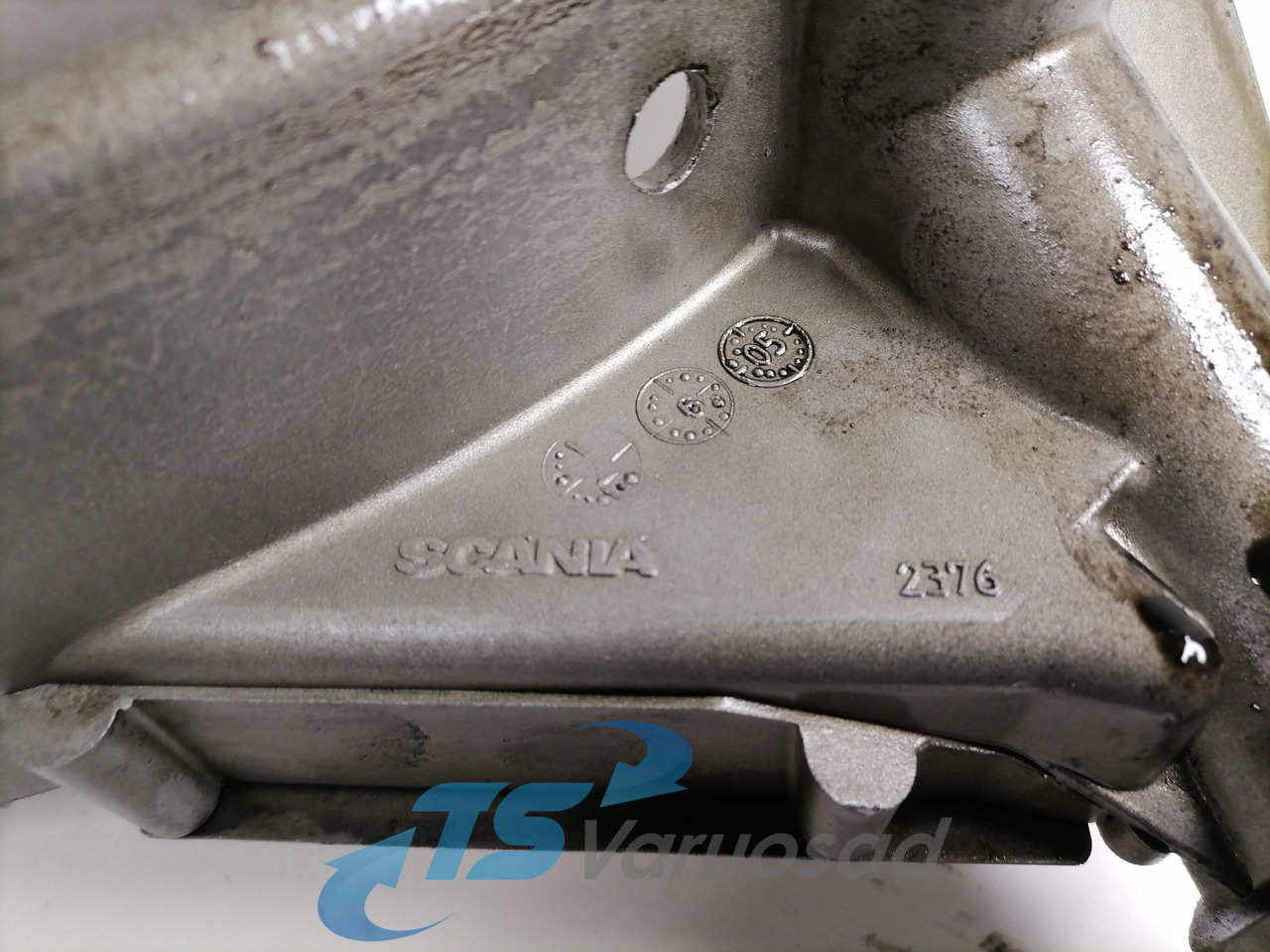 Scania Oil pick up 1468946 - Motore e ricambi per Camion: foto 4 Scania Oil pick up 1468946 - Motore e ricambi per Camion: foto 4