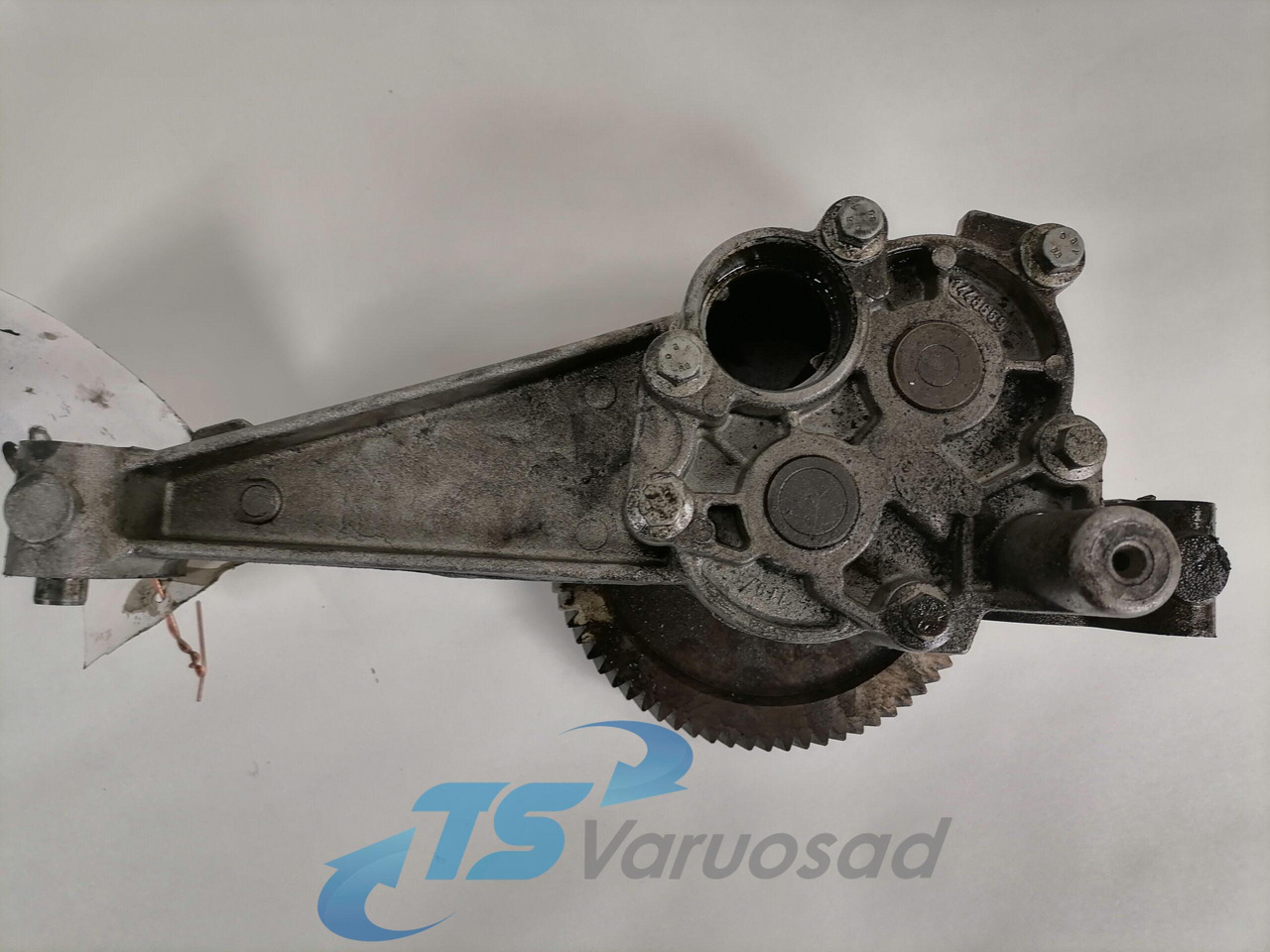 Scania Oil pump 1448659 - Pompa olio per Camion: foto 2 Scania Oil pump 1448659 - Pompa olio per Camion: foto 2