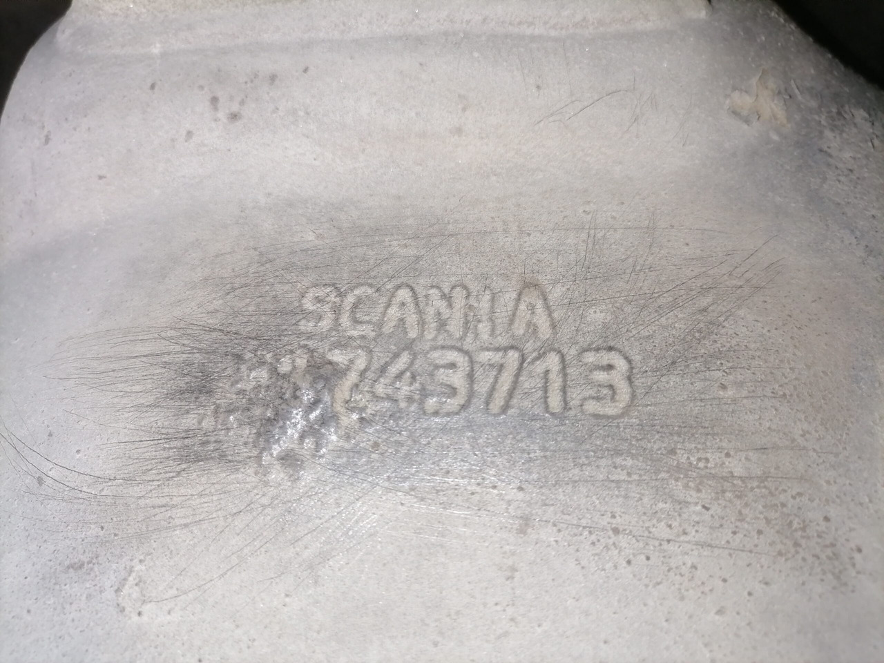 Scania Rear axel housing 1743713 - Assali e ricambi per Camion: foto 5 Scania Rear axel housing 1743713 - Assali e ricambi per Camion: foto 5