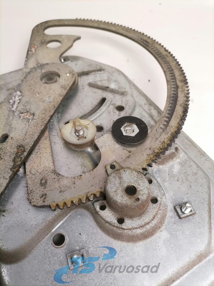 Scania Side window lifting mechanism 2572351 - Finestra e ricambi per Camion: foto 2 Scania Side window lifting mechanism 2572351 - Finestra e ricambi per Camion: foto 2