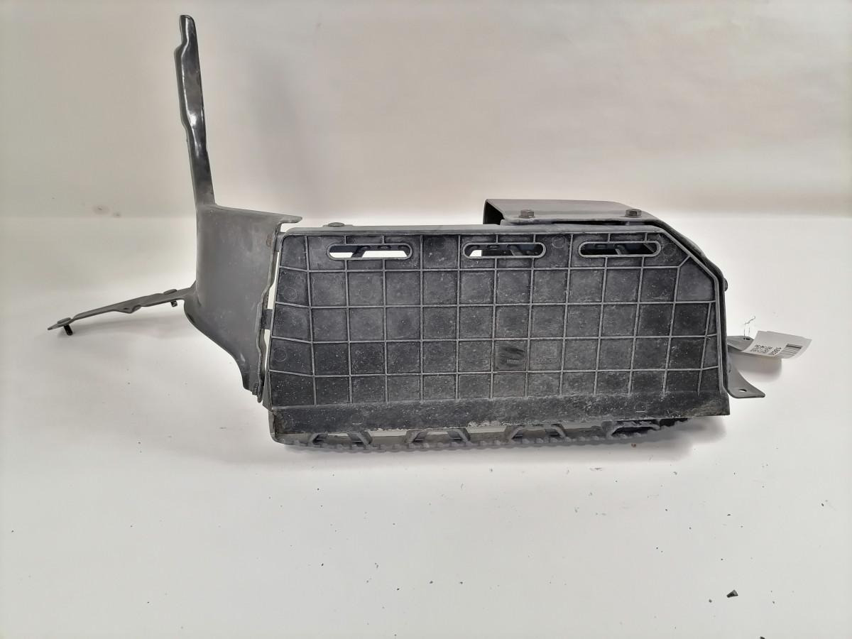 Scania Ülemine astmelaud, vasak 2418455 - Gradino sottoscocca per Camion: foto 2 Scania Ülemine astmelaud, vasak 2418455 - Gradino sottoscocca per Camion: foto 2