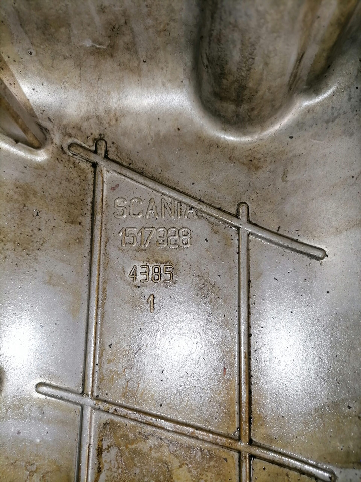 Scania Valve cover 1517928 - Testa cilindri per Camion: foto 4 Scania Valve cover 1517928 - Testa cilindri per Camion: foto 4