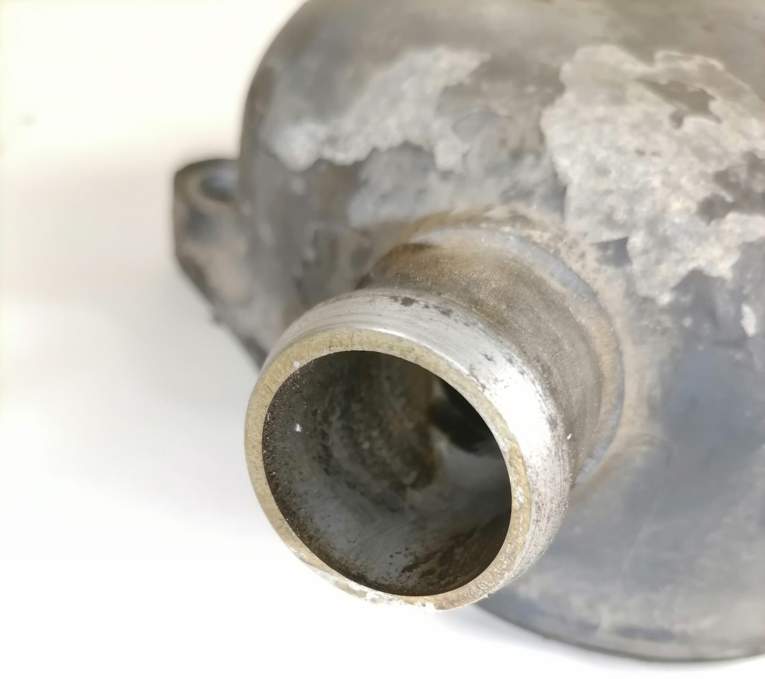 Scania Valve cover 1517928 - Testa cilindri per Camion: foto 2 Scania Valve cover 1517928 - Testa cilindri per Camion: foto 2