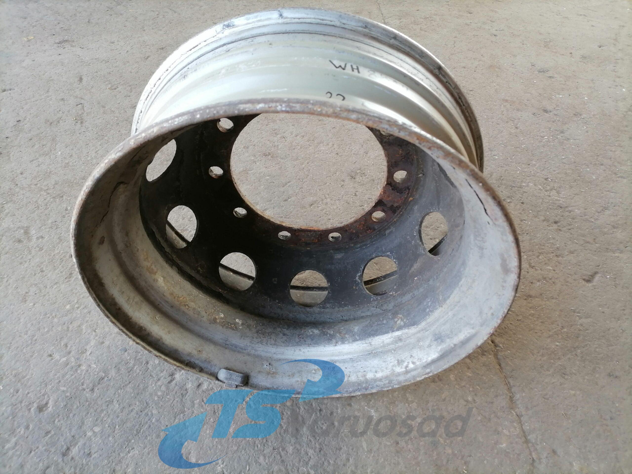 Universaalne Velg 22.5x8.25 225x825 - Cerchi e pneumatici per Camion: foto 2 Universaalne Velg 22.5x8.25 225x825 - Cerchi e pneumatici per Camion: foto 2