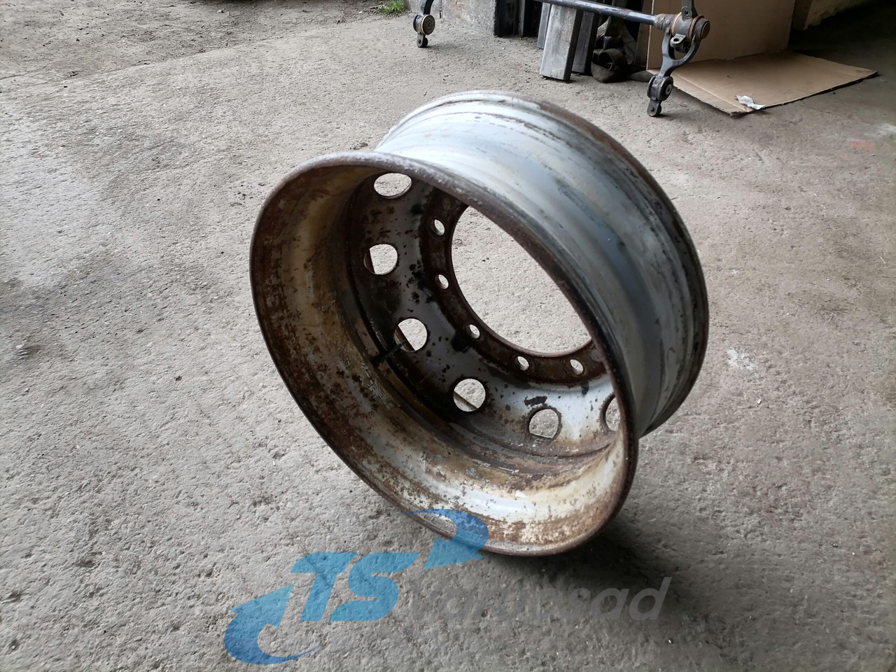 Universaalne Velg 22.5x8.25 225x825 - Cerchi e pneumatici per Camion: foto 1 Universaalne Velg 22.5x8.25 225x825 - Cerchi e pneumatici per Camion: foto 1