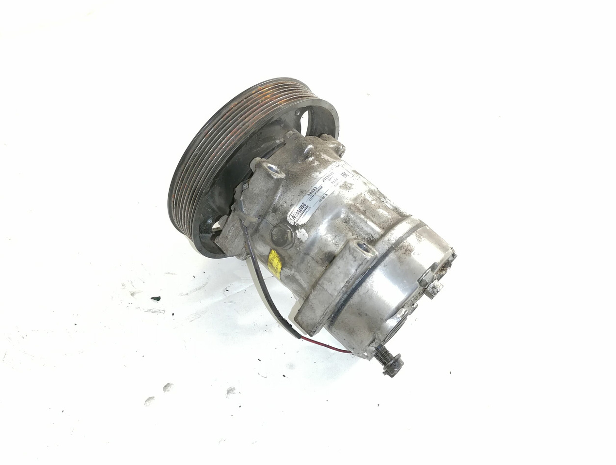 Volvo A/C compressor 89353 - Riscaldamento/ Ventilazione per Camion: foto 1 Volvo A/C compressor 89353 - Riscaldamento/ Ventilazione per Camion: foto 1