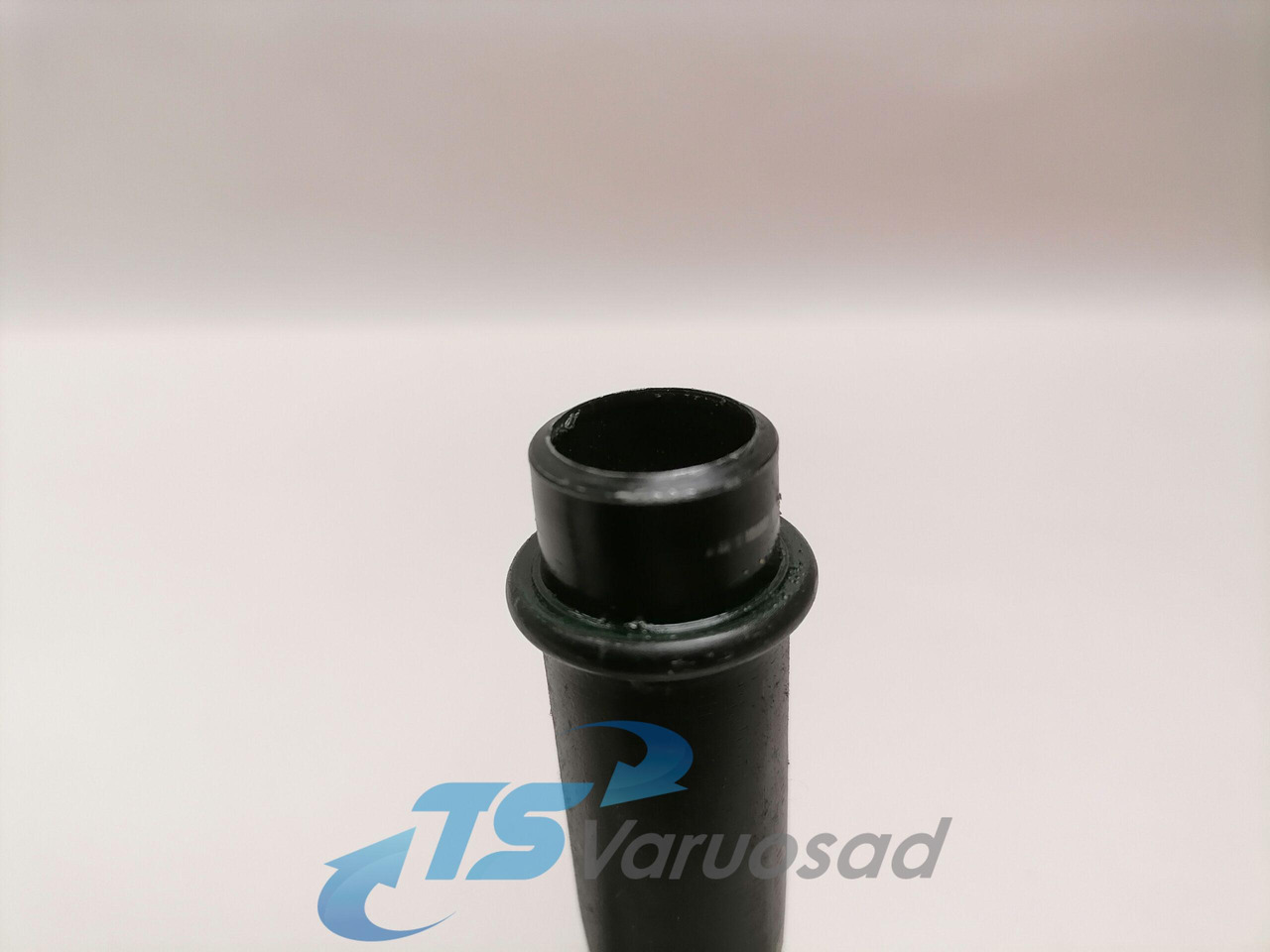 Volvo A/C pipe 20498305 - Riscaldamento/ Ventilazione per Camion: foto 2 Volvo A/C pipe 20498305 - Riscaldamento/ Ventilazione per Camion: foto 2