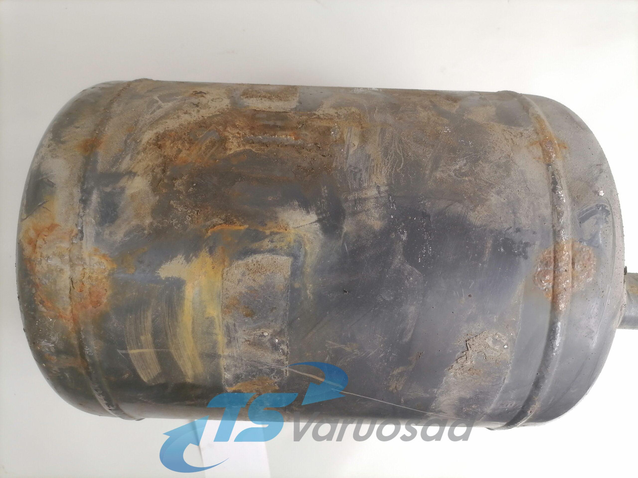 Volvo Air tank 20772295 - Ricambio universale per Camion: foto 4 Volvo Air tank 20772295 - Ricambio universale per Camion: foto 4