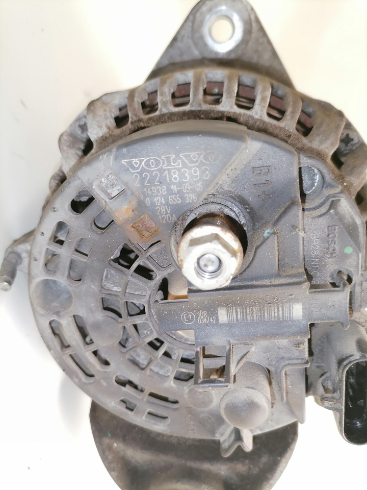 Volvo Alternator 22218393 - Alternatore per Camion: foto 5 Volvo Alternator 22218393 - Alternatore per Camion: foto 5