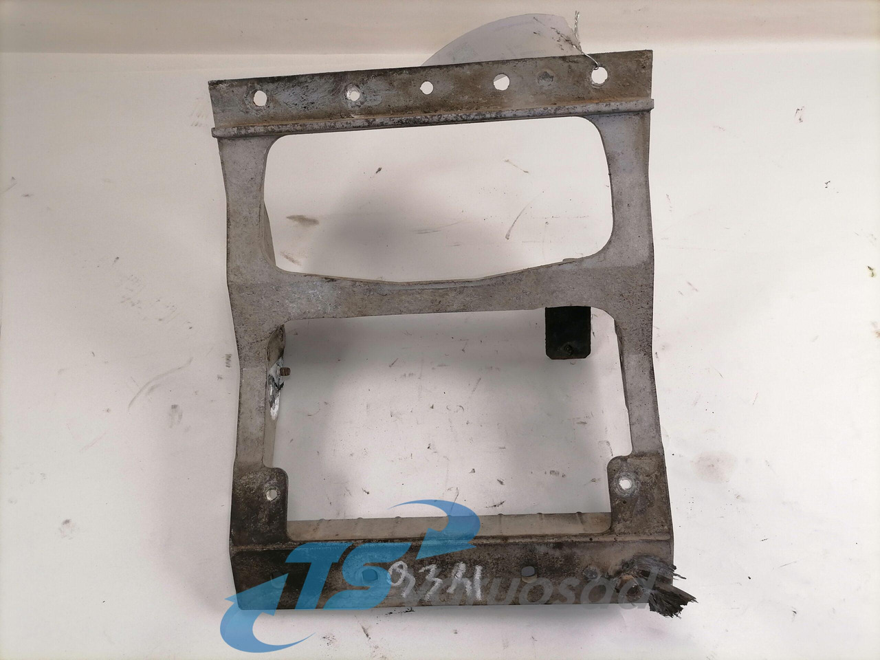 Volvo Astmelaua kandur 5010610723 - Gradino sottoscocca per Camion: foto 2 Volvo Astmelaua kandur 5010610723 - Gradino sottoscocca per Camion: foto 2