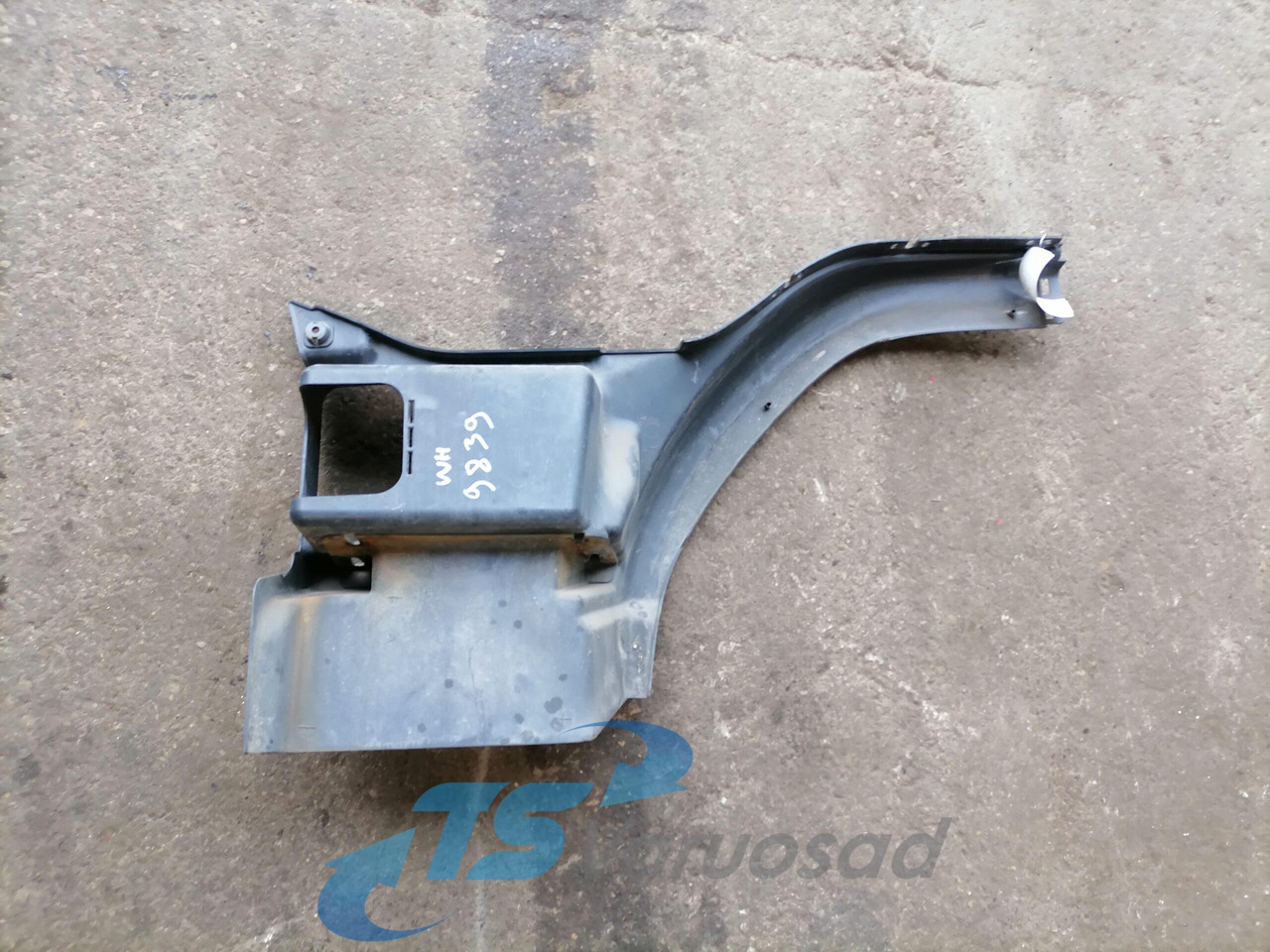 Volvo Astmelaua plastik 20529484 - Gradino sottoscocca per Camion: foto 2 Volvo Astmelaua plastik 20529484 - Gradino sottoscocca per Camion: foto 2