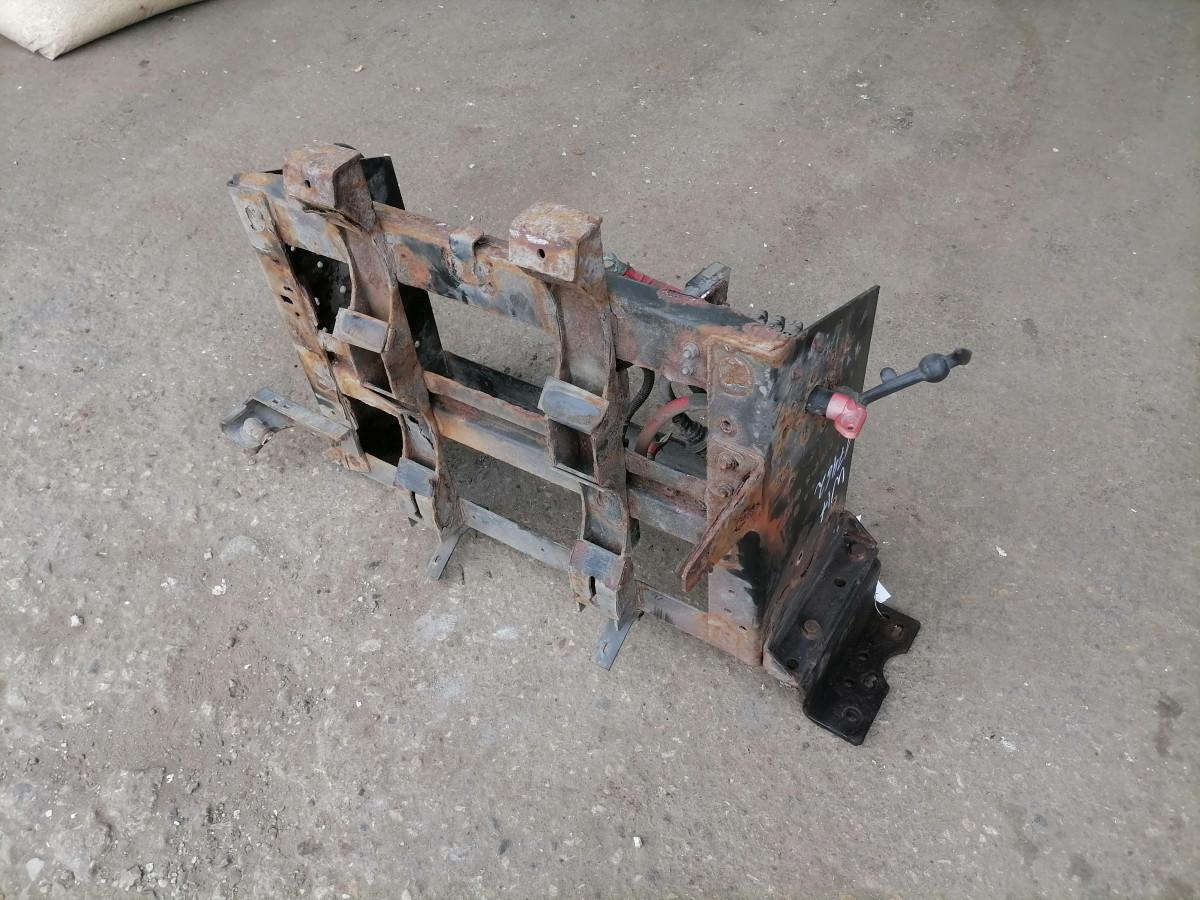 Volvo Battery box 21042654 - Batteria per Camion: foto 3 Volvo Battery box 21042654 - Batteria per Camion: foto 3