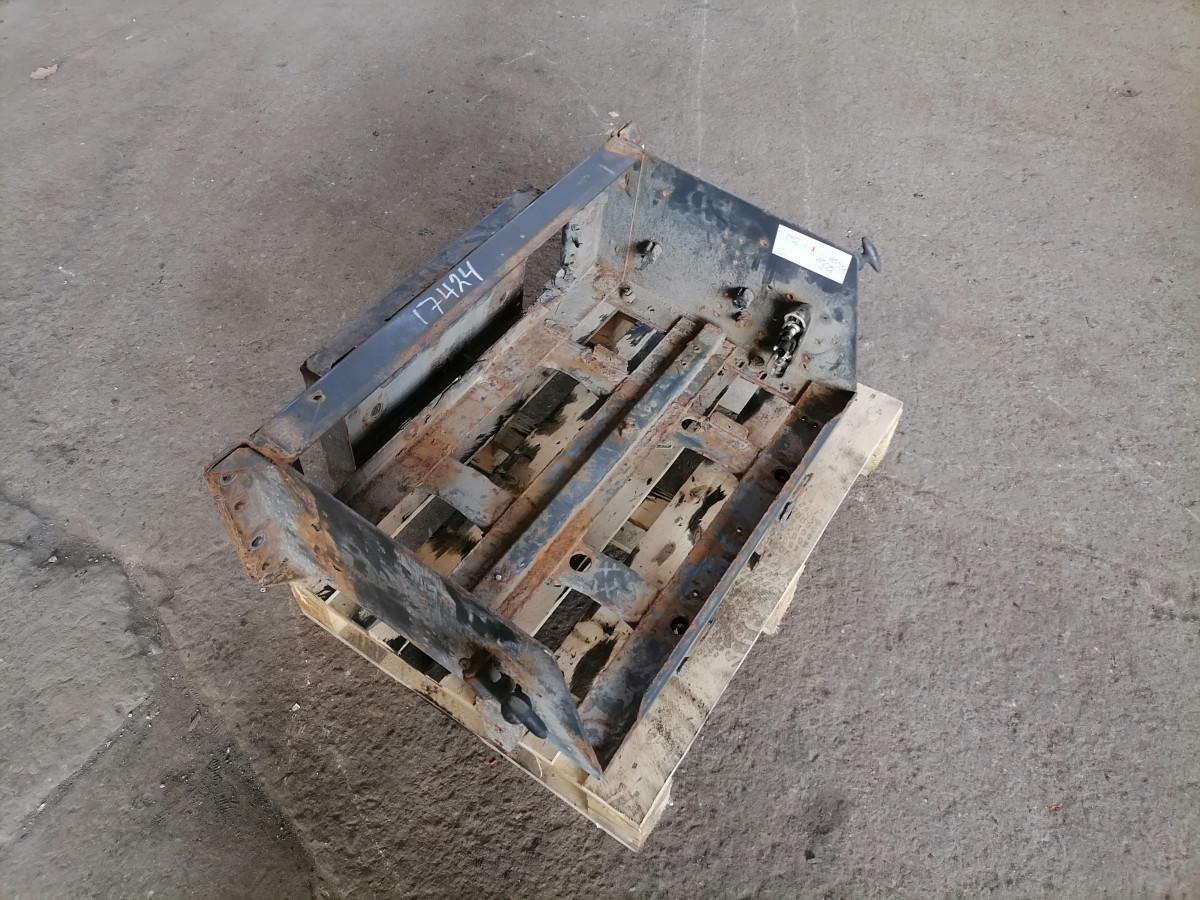 Volvo Battery box 82242298 - Batteria per Camion: foto 2 Volvo Battery box 82242298 - Batteria per Camion: foto 2