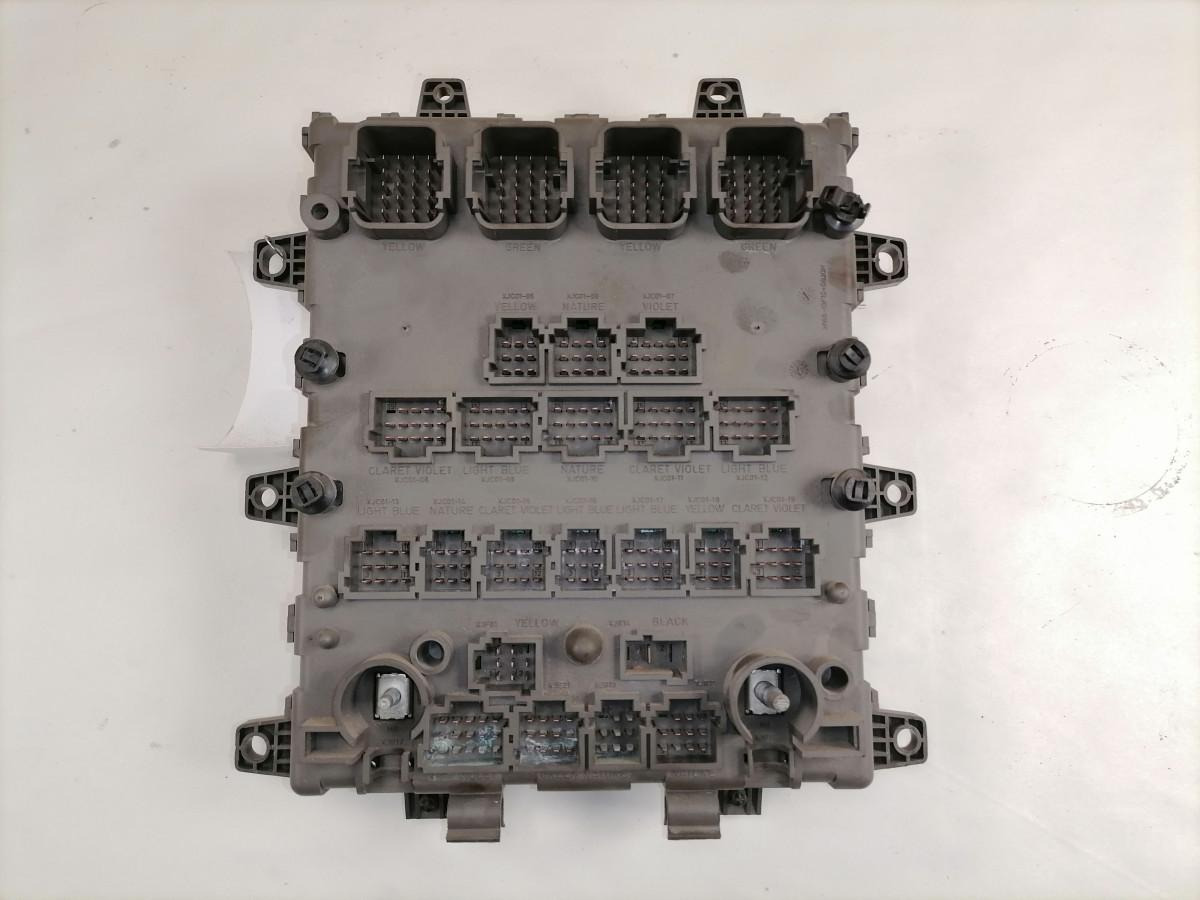 Volvo Central electric unit 5010590677 - Fusibile per Camion: foto 4 Volvo Central electric unit 5010590677 - Fusibile per Camion: foto 4