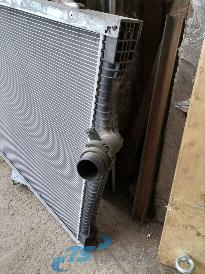 Volvo Cooling radiator 65479 - Radiatore per Camion: foto 4 Volvo Cooling radiator 65479 - Radiatore per Camion: foto 4