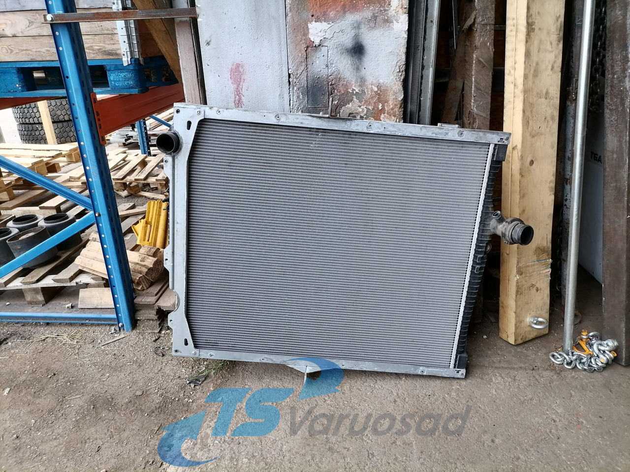 Volvo Cooling radiator 65479 - Radiatore per Camion: foto 2 Volvo Cooling radiator 65479 - Radiatore per Camion: foto 2
