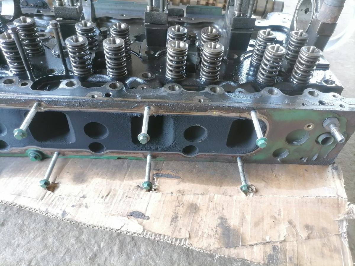 Volvo Cylinder head 21754367 - Testa cilindri per Camion: foto 5 Volvo Cylinder head 21754367 - Testa cilindri per Camion: foto 5