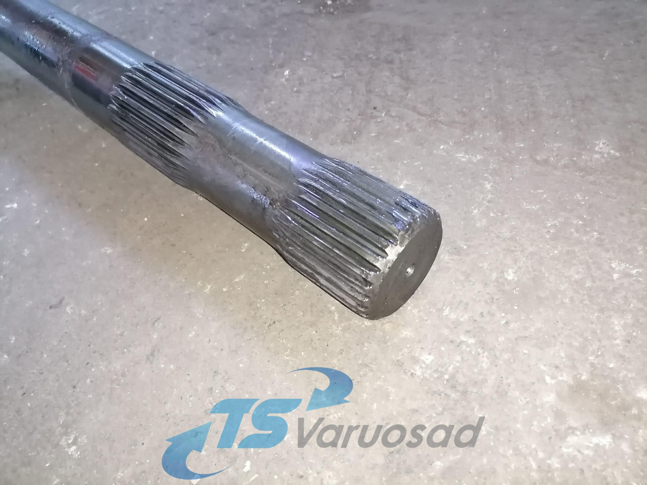 Volvo Drive shaft 1524628 - Semiasse per Camion: foto 3 Volvo Drive shaft 1524628 - Semiasse per Camion: foto 3