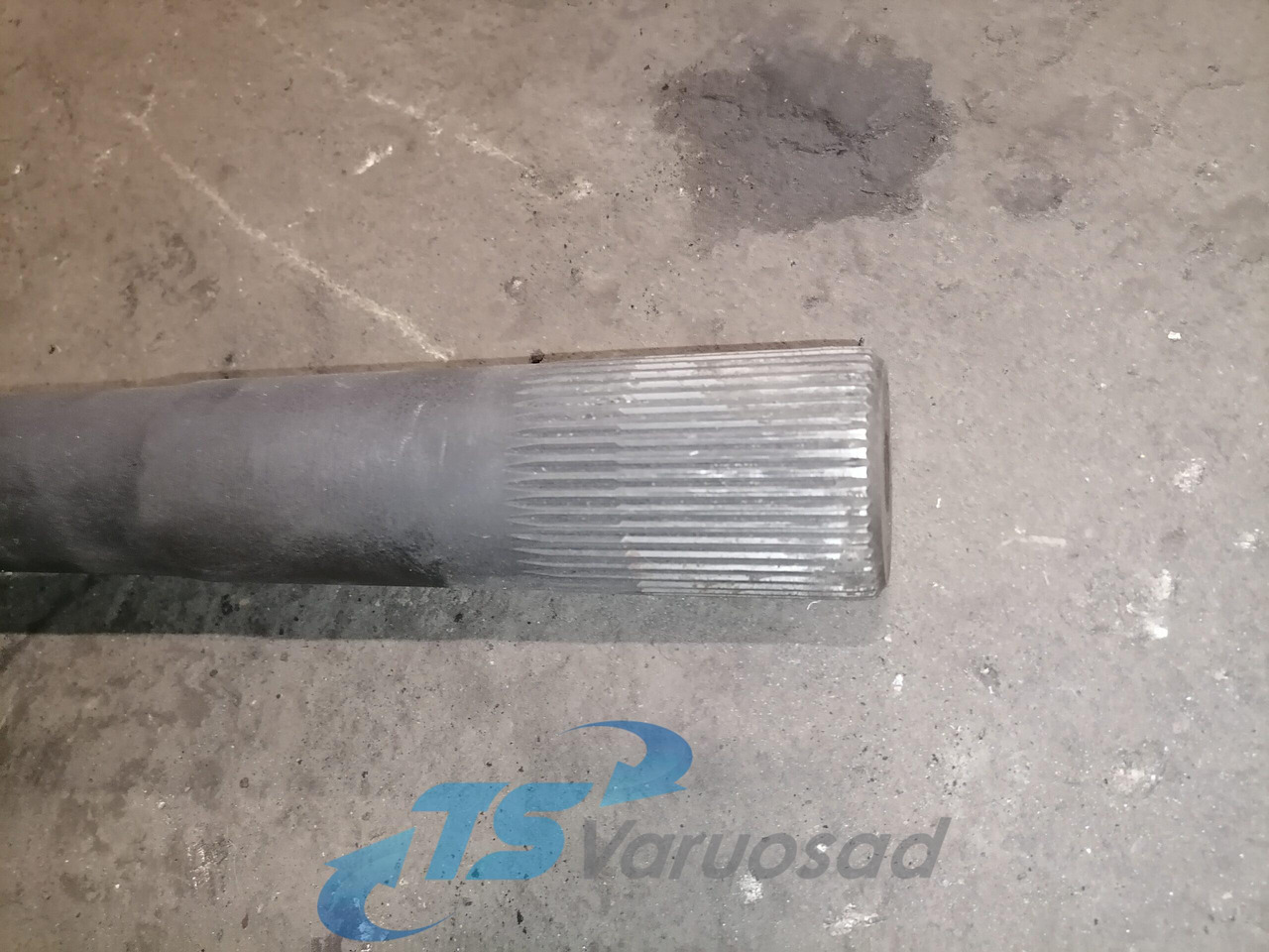Volvo Drive shaft 8172096 - Semiasse per Camion: foto 3 Volvo Drive shaft 8172096 - Semiasse per Camion: foto 3