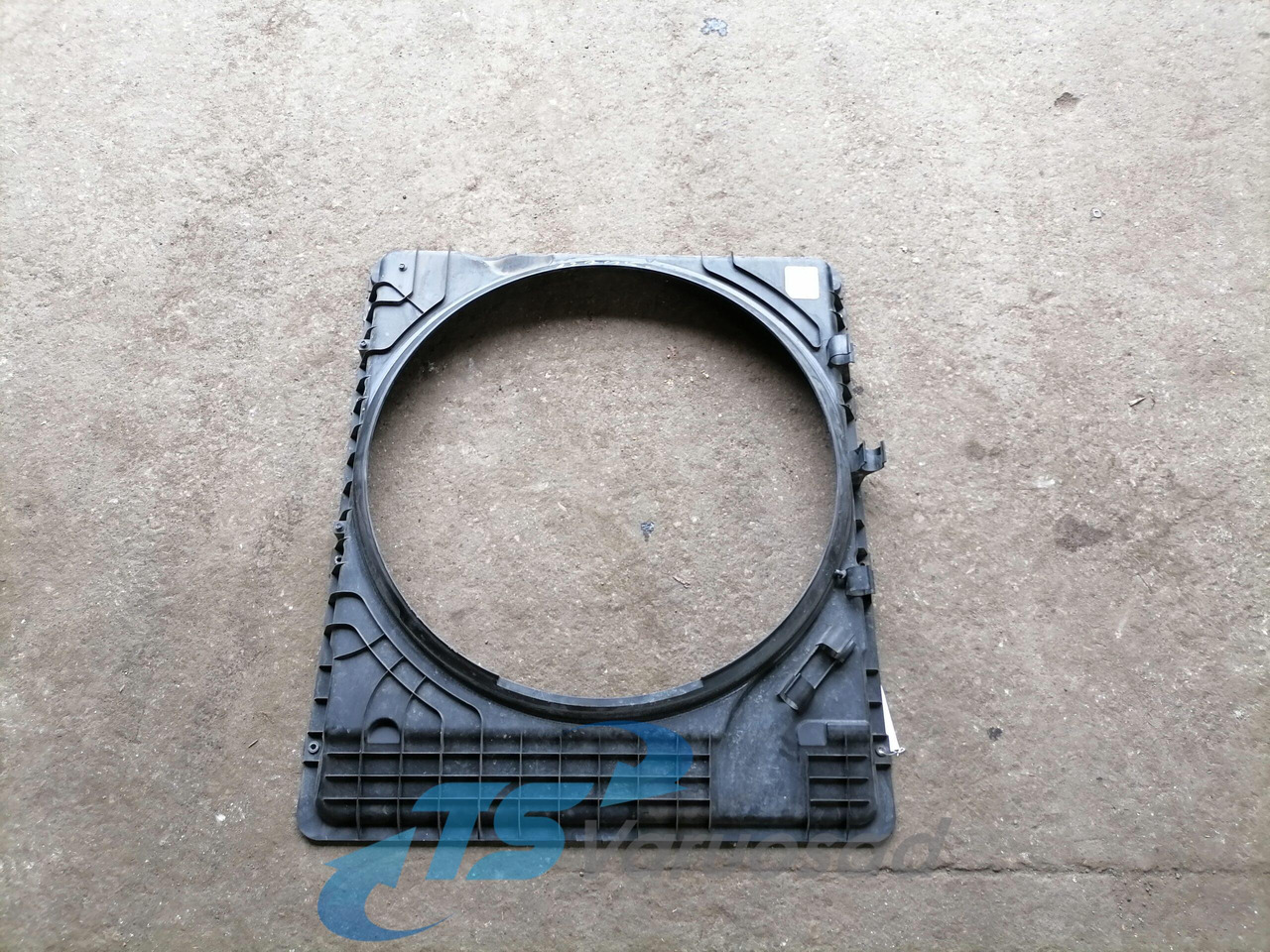 Volvo Fan shroud 22060183 - Radiatore per Camion: foto 1 Volvo Fan shroud 22060183 - Radiatore per Camion: foto 1
