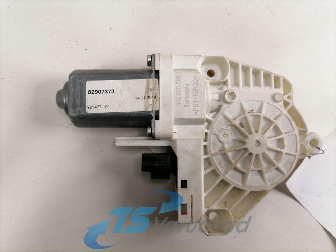 Volvo Glass lift 82907373 - Finestra e ricambi per Camion: foto 2 Volvo Glass lift 82907373 - Finestra e ricambi per Camion: foto 2