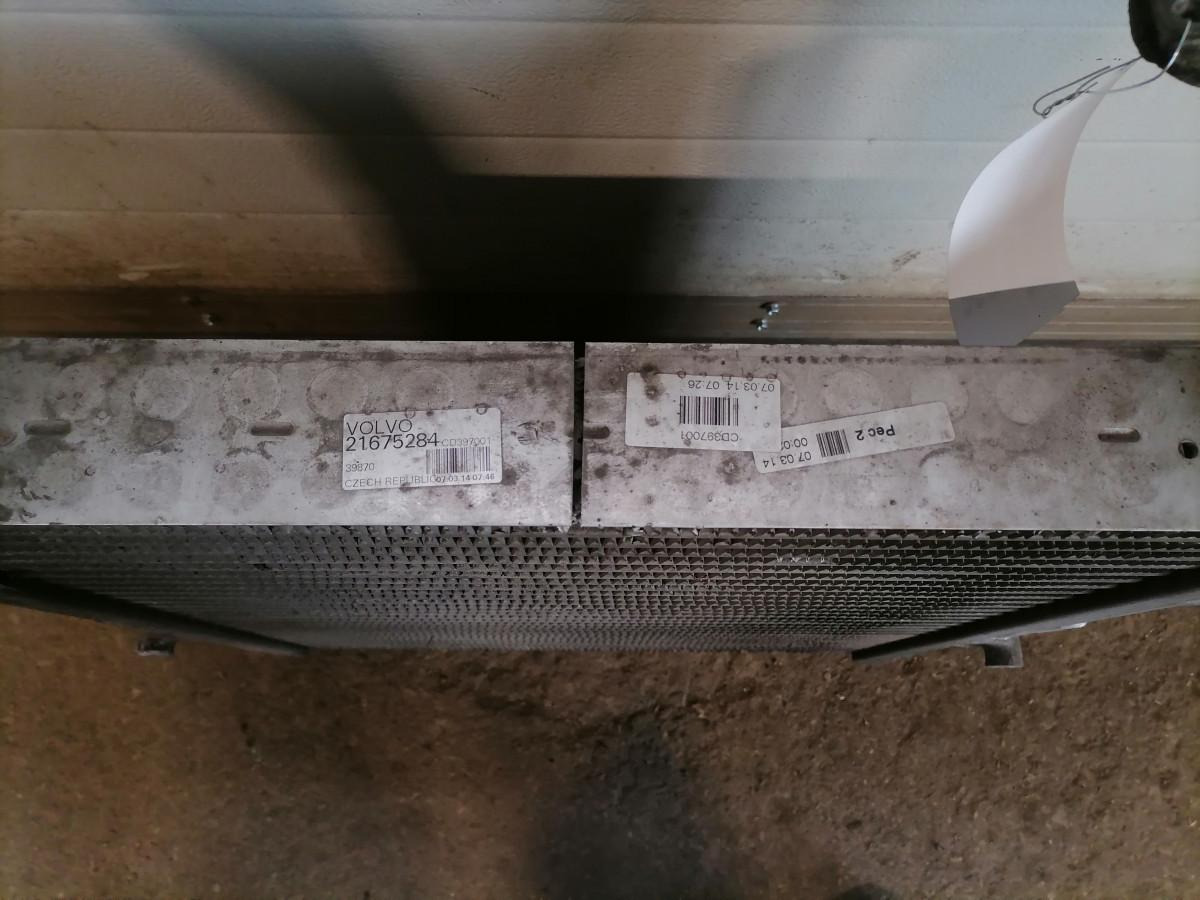 Volvo Intercooler radiator 21675284 - Intercooler per Camion: foto 3 Volvo Intercooler radiator 21675284 - Intercooler per Camion: foto 3