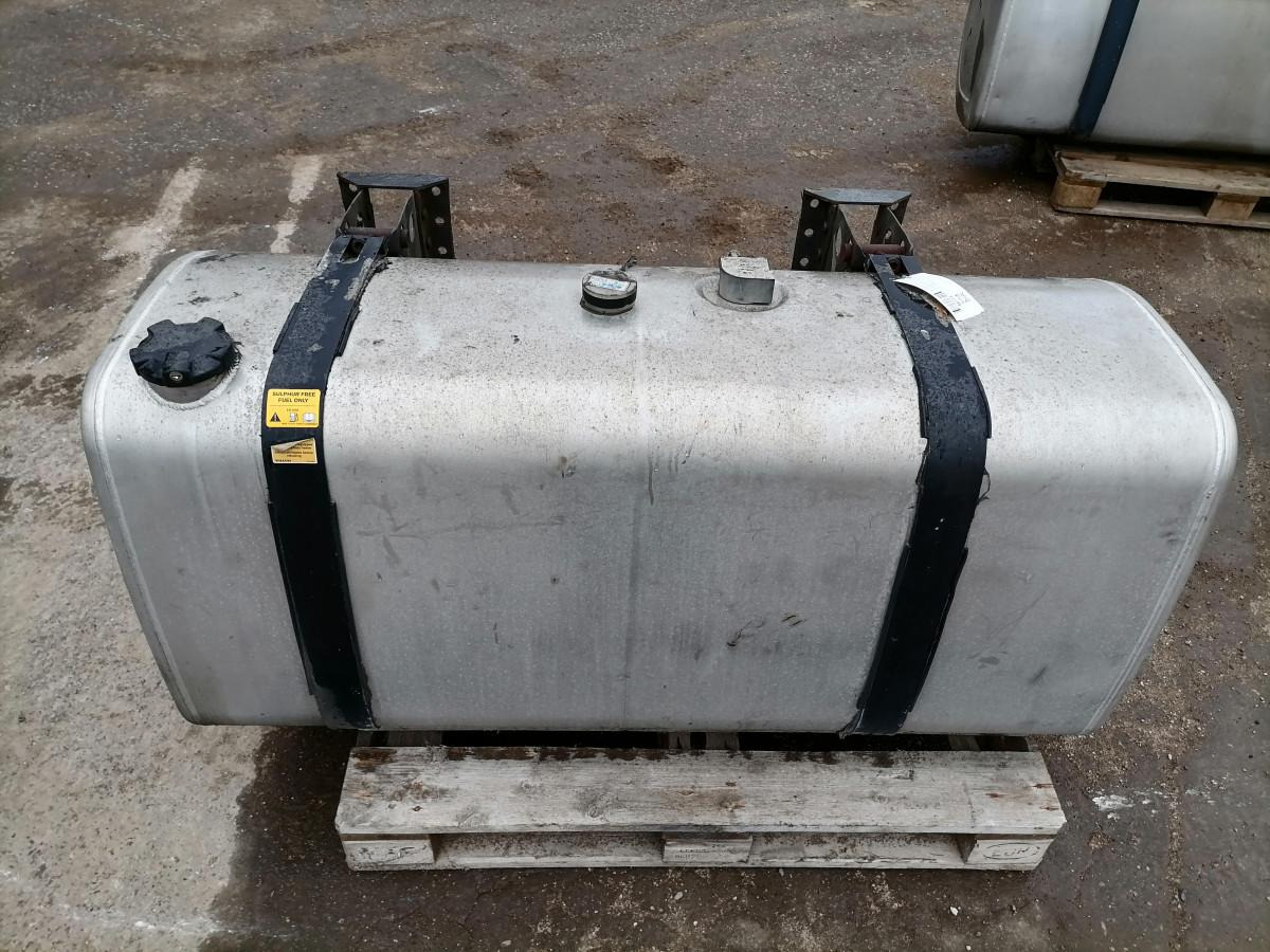 Volvo Kütusepaak 610L 21516454 - Serbatoio carburante per Camion: foto 4 Volvo Kütusepaak 610L 21516454 - Serbatoio carburante per Camion: foto 4