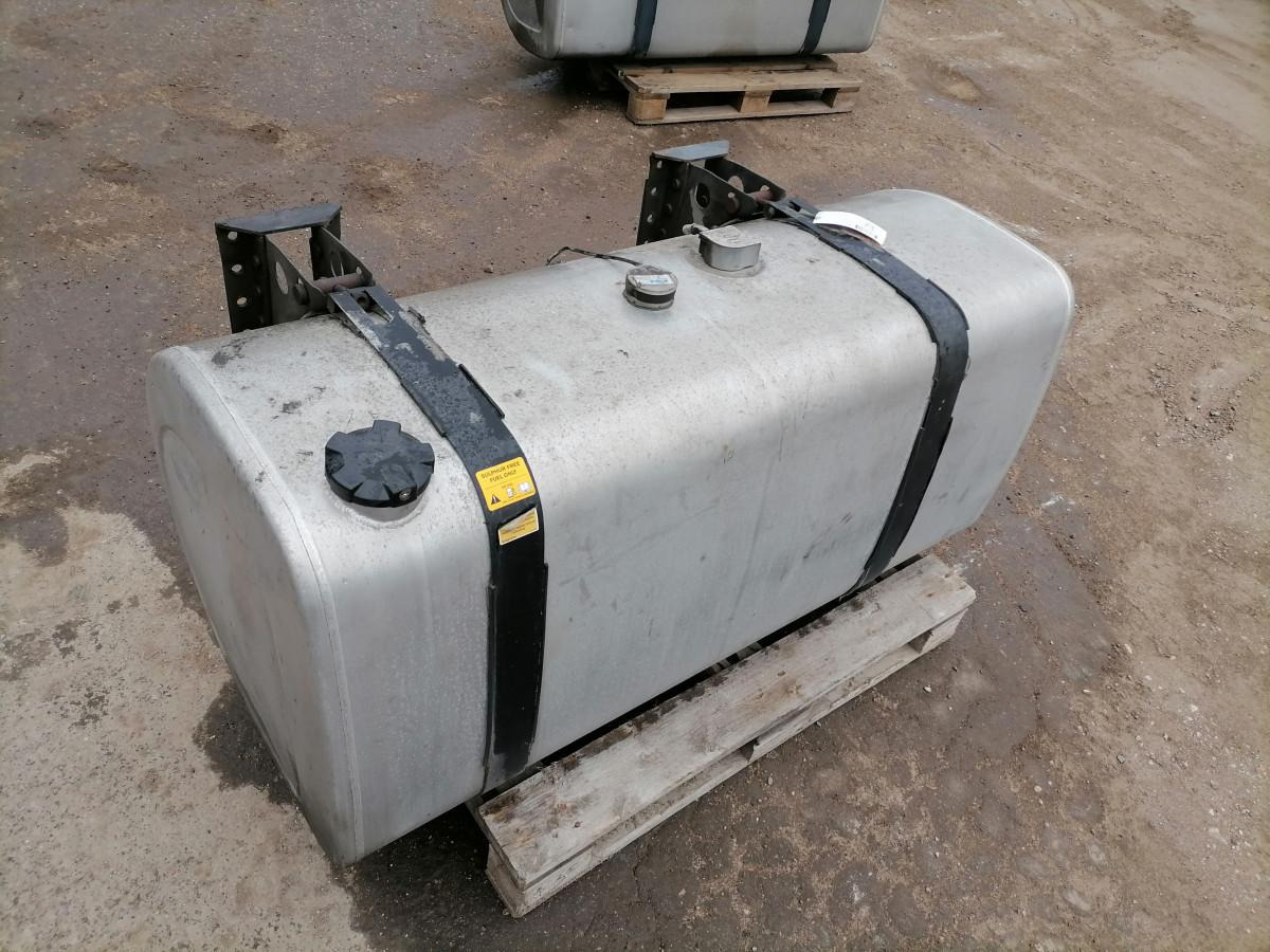 Volvo Kütusepaak 610L 21516454 - Serbatoio carburante per Camion: foto 2 Volvo Kütusepaak 610L 21516454 - Serbatoio carburante per Camion: foto 2