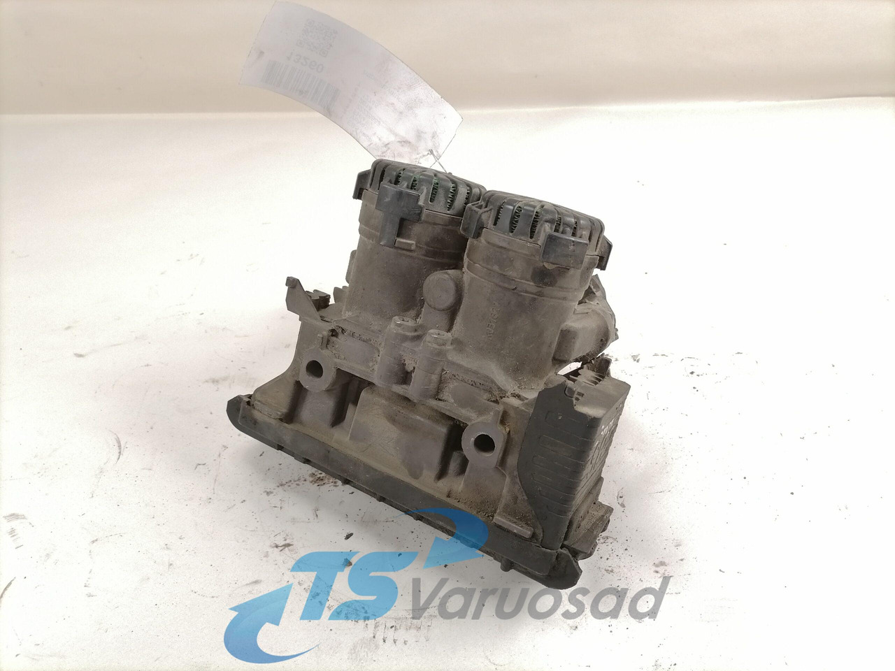 Volvo Rear axel brake pressure control valve 22225552 - Valvola freno per Camion: foto 2 Volvo Rear axel brake pressure control valve 22225552 - Valvola freno per Camion: foto 2