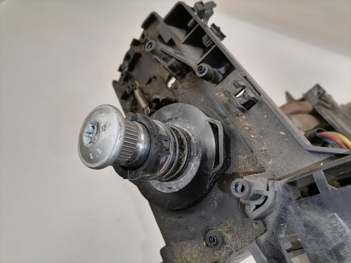 Volvo Roolisammas 20812322 - Colonna dello sterzo per Camion: foto 4 Volvo Roolisammas 20812322 - Colonna dello sterzo per Camion: foto 4