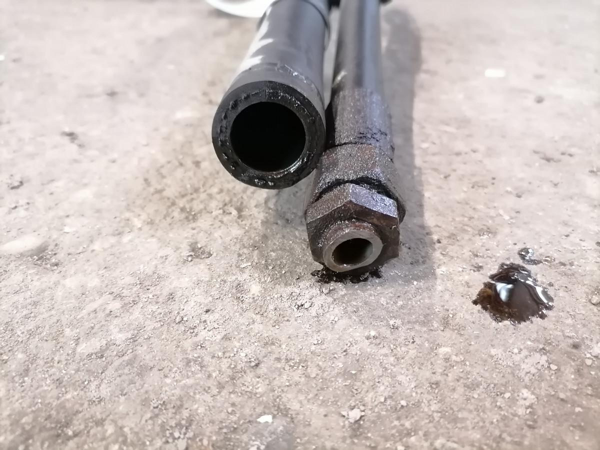 Volvo Roolisüsteemi õlitoru 20797999 - Tubo di sterzo per Camion: foto 3 Volvo Roolisüsteemi õlitoru 20797999 - Tubo di sterzo per Camion: foto 3