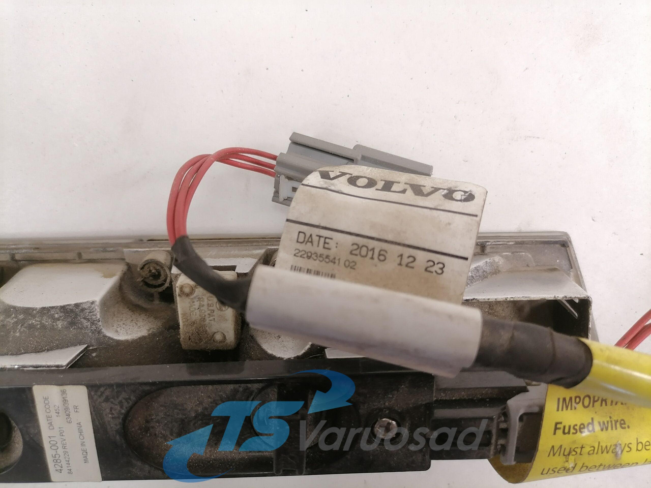 Volvo Salongi valgusti 84144229 - Ricambio universale per Camion: foto 4 Volvo Salongi valgusti 84144229 - Ricambio universale per Camion: foto 4