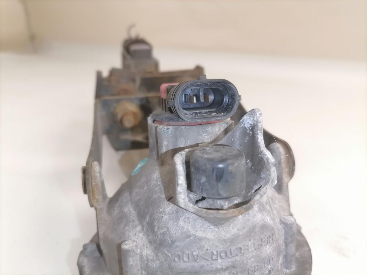 Volvo Udutuli 20779458 - Luce/ Illuminazione per Camion: foto 3 Volvo Udutuli 20779458 - Luce/ Illuminazione per Camion: foto 3