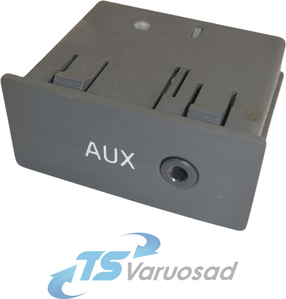 Volvo Volvo AUX pistiku paneel 21079667 - Sistema elettrico per Camion: foto 1 Volvo Volvo AUX pistiku paneel 21079667 - Sistema elettrico per Camion: foto 1