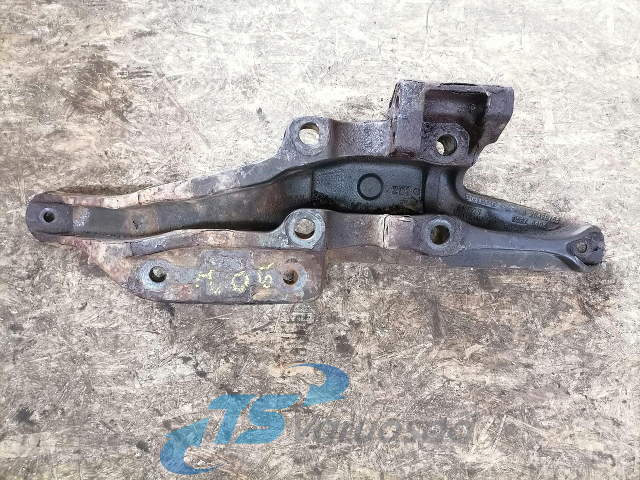 Volvo Volvo drive axle / axle mounting / airbag carrier 20428753 - Assali e ricambi per Camion: foto 2 Volvo Volvo drive axle / axle mounting / airbag carrier 20428753 - Assali e ricambi per Camion: foto 2