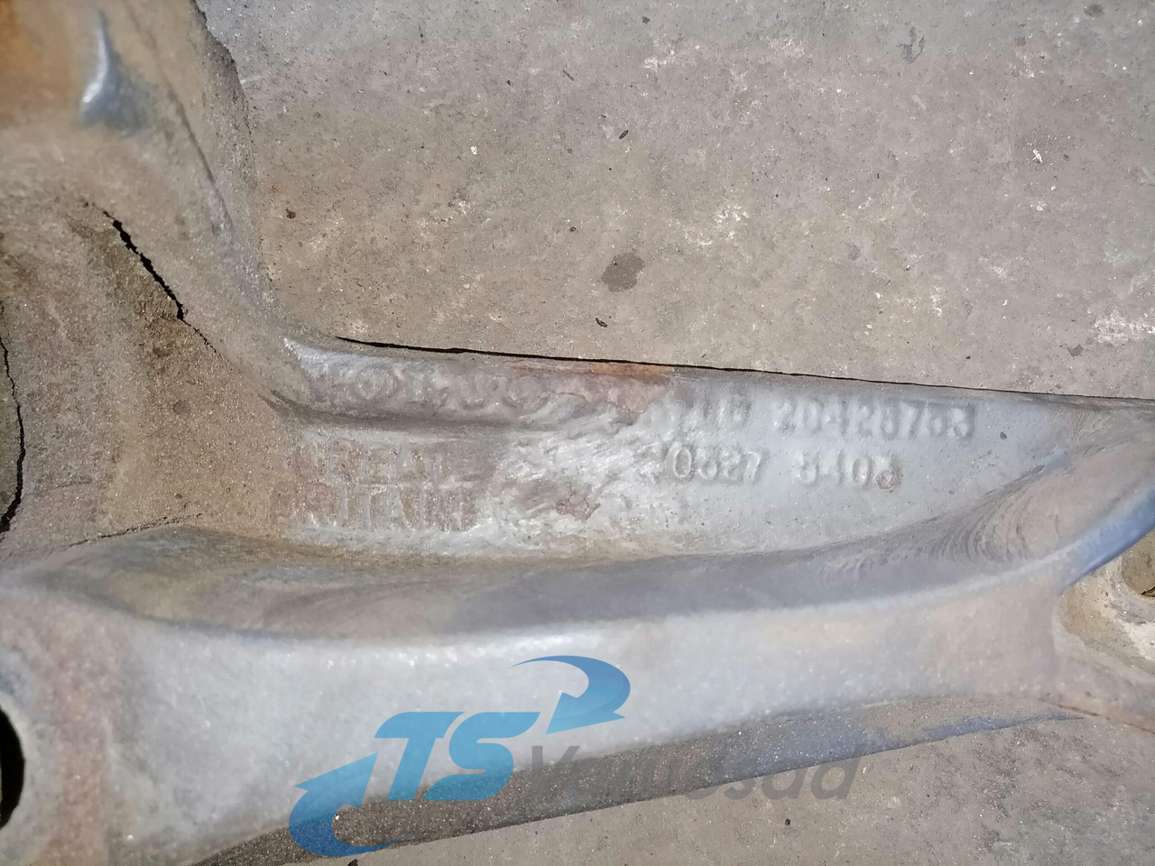 Volvo Volvo drive axle / axle mounting / airbag carrier 20428753 - Assali e ricambi per Camion: foto 2 Volvo Volvo drive axle / axle mounting / airbag carrier 20428753 - Assali e ricambi per Camion: foto 2