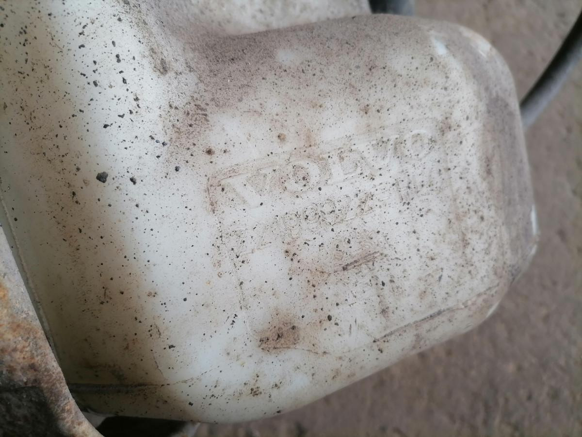 Volvo Windscreen washer fluid tank 22199322 - Tergicristallo per Camion: foto 2 Volvo Windscreen washer fluid tank 22199322 - Tergicristallo per Camion: foto 2