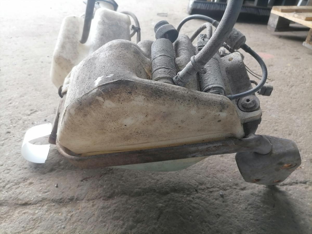 Volvo Windscreen washer fluid tank 22199322 - Tergicristallo per Camion: foto 3 Volvo Windscreen washer fluid tank 22199322 - Tergicristallo per Camion: foto 3