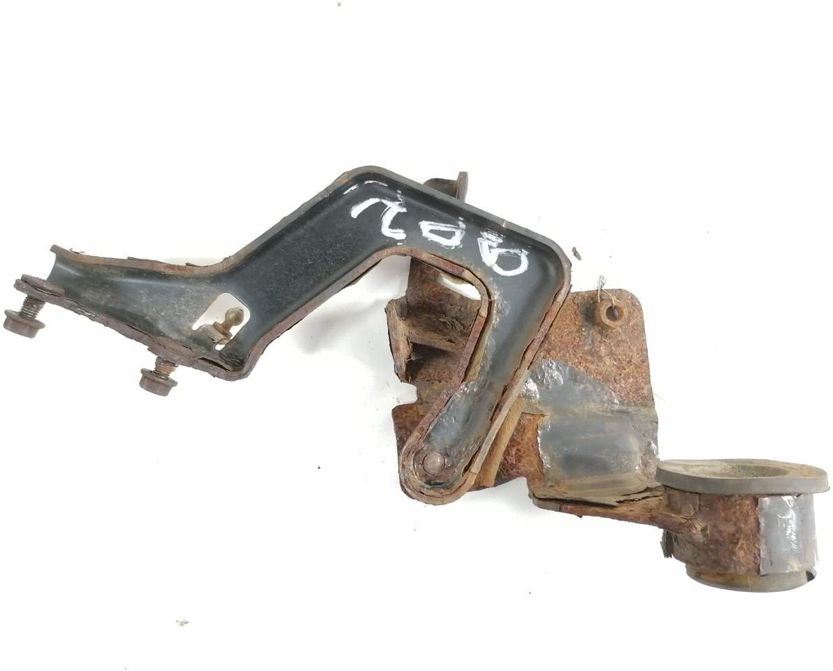 Volvo lower grille carrier hinge 20425955 - Griglia radiatore per Camion: foto 2 Volvo lower grille carrier hinge 20425955 - Griglia radiatore per Camion: foto 2