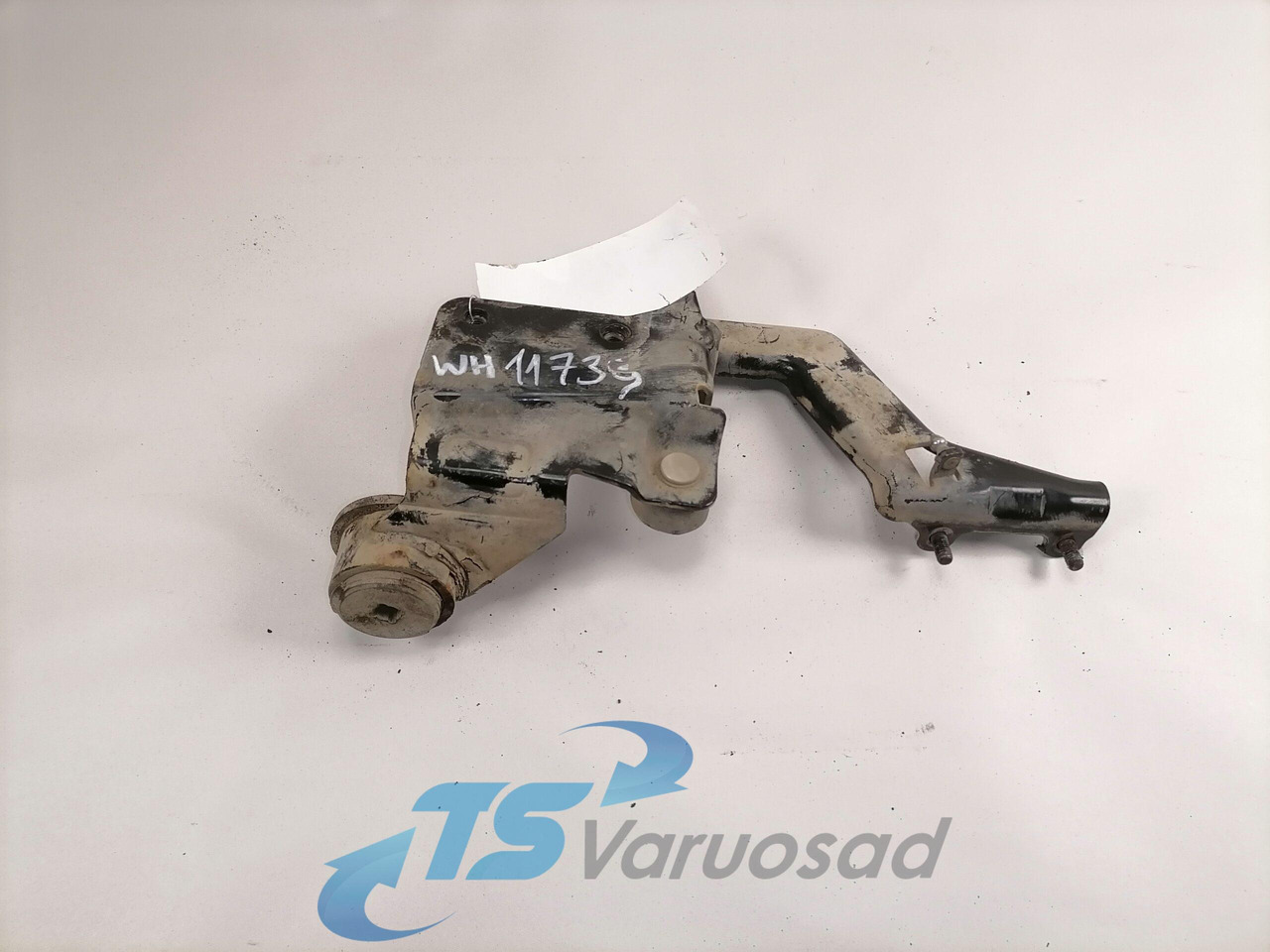 Volvo lower grille carrier hinge 20528507 - Griglia radiatore per Camion: foto 1 Volvo lower grille carrier hinge 20528507 - Griglia radiatore per Camion: foto 1