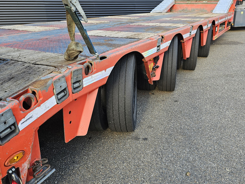 Faymonville F-S44-/ 4 x STEERING / HYDRAULIC RAMPS / EXTENDABLE - Semirimorchio pianale ribassato: foto 4 Faymonville F-S44-/ 4 x STEERING / HYDRAULIC RAMPS / EXTENDABLE - Semirimorchio pianale ribassato: foto 4