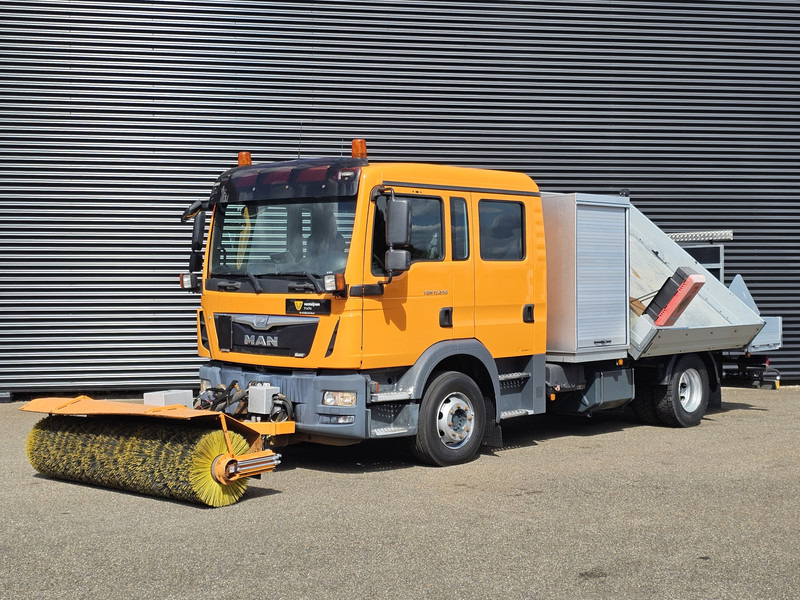 MAN TGM 15.240 BL / TIPPER / DOKA / VEEG / SWEEPER - Autocarro ribaltabile: foto 1 MAN TGM 15.240 BL / TIPPER / DOKA / VEEG / SWEEPER - Autocarro ribaltabile: foto 1
