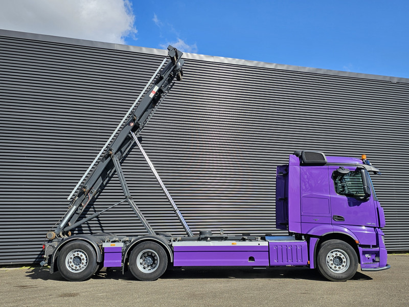 Mercedes-Benz AROCS 3345 6x2 / CABLE - CONTAINER SYSTEM - Camion con sistema di cavi: foto 4 Mercedes-Benz AROCS 3345 6x2 / CABLE - CONTAINER SYSTEM - Camion con sistema di cavi: foto 4