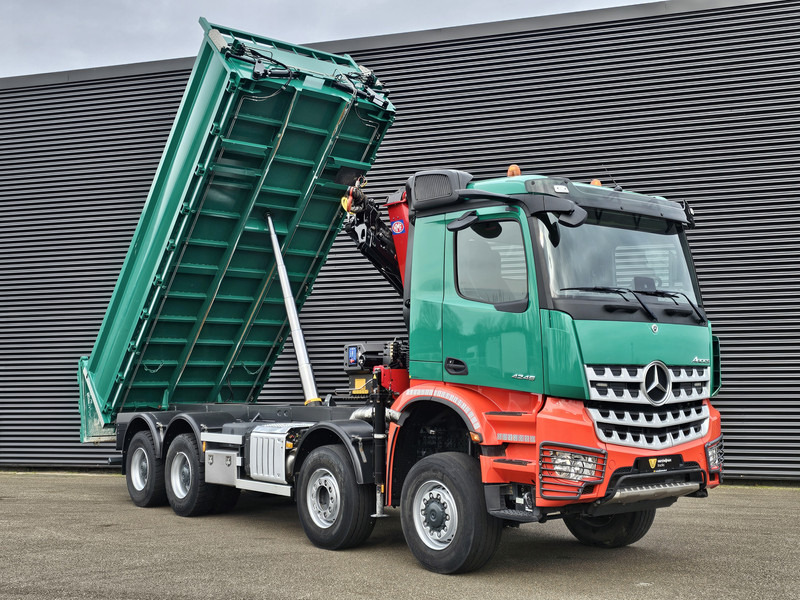 Autocarro ribaltabile, Camion con gru Mercedes-Benz AROCS 4145 / 8X6 / TIPPER + HMF CRANE: foto 8