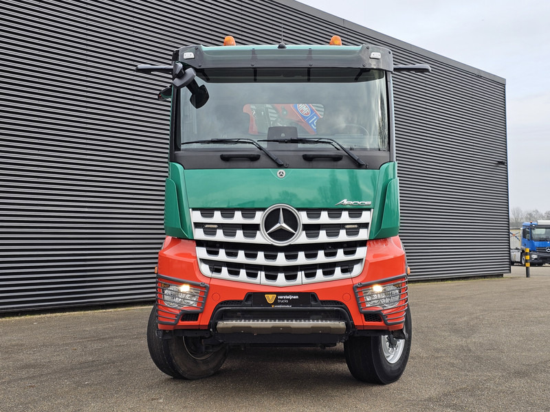 Autocarro ribaltabile, Camion con gru Mercedes-Benz AROCS 4145 / 8X6 / TIPPER + HMF CRANE: foto 10