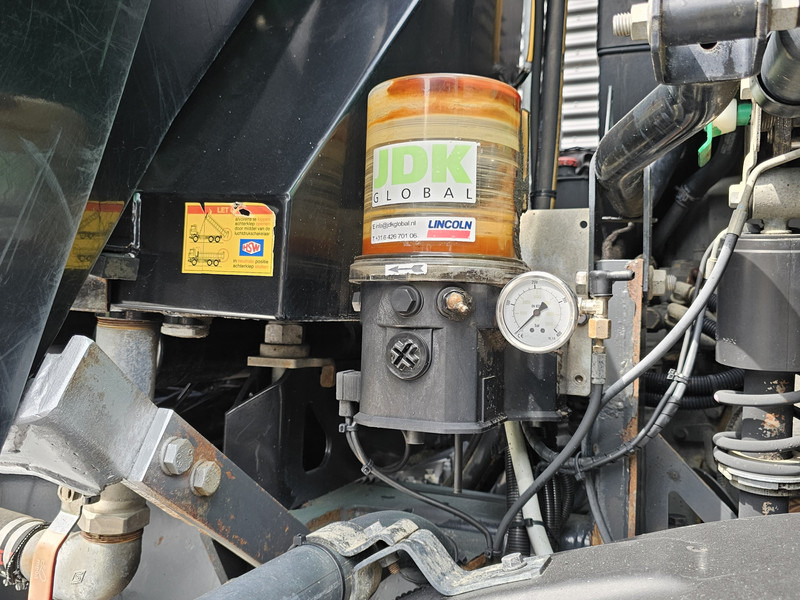 Leasing di Tatra T158/II 6X6 / HMF Z CRANE + 2 SIDE TIPPER Tatra T158/II 6X6 / HMF Z CRANE + 2 SIDE TIPPER: foto 19