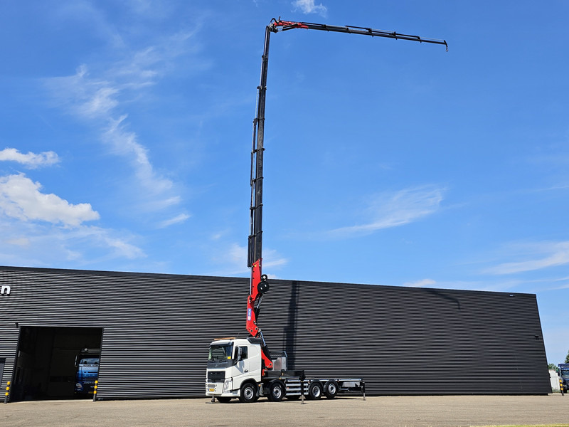 Volvo FH 540 8x2/6 / 85 t/m CRANE + JIB / KRAN / RETARDER - Camion con gru: foto 2 Volvo FH 540 8x2/6 / 85 t/m CRANE + JIB / KRAN / RETARDER - Camion con gru: foto 2