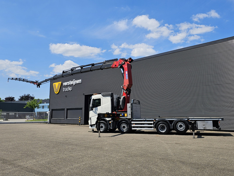 Volvo FH 540 8x2/6 / 85 t/m CRANE + JIB / KRAN / RETARDER - Camion con gru: foto 3 Volvo FH 540 8x2/6 / 85 t/m CRANE + JIB / KRAN / RETARDER - Camion con gru: foto 3