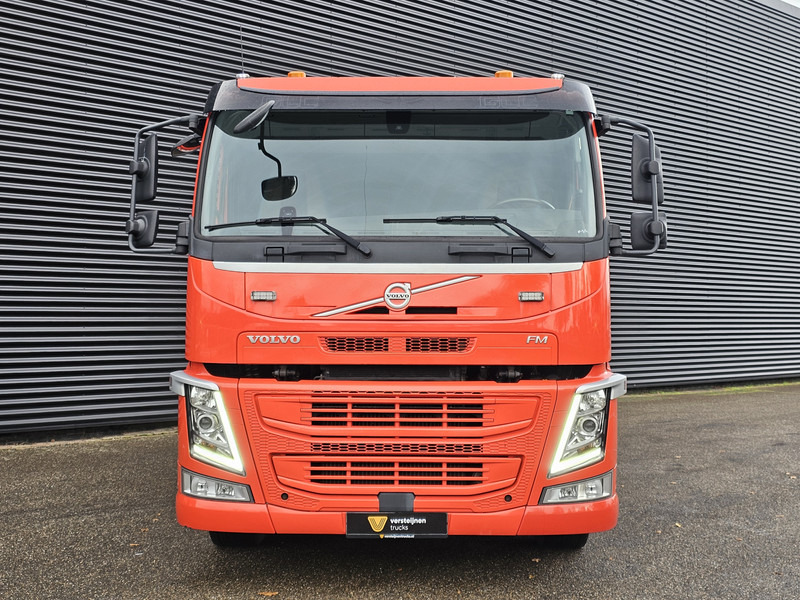 Volvo FM 330 / PORTAAL / ABSETZKIPPER - Autocarro multibenna: foto 5 Volvo FM 330 / PORTAAL / ABSETZKIPPER - Autocarro multibenna: foto 5