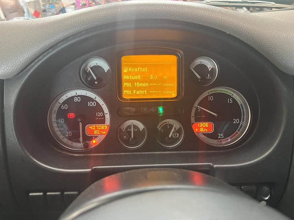 DAF CF 85.460 6X2 VDL Absetzer Top Zustand Retarder DAF CF 85.460 6X2 VDL Absetzer Top Zustand Retarder - Autocarro multibenna: foto 2 DAF CF 85.460 6X2 VDL Absetzer Top Zustand Retarder DAF CF 85.460 6X2 VDL Absetzer Top Zustand Retarder - Autocarro multibenna: foto 2